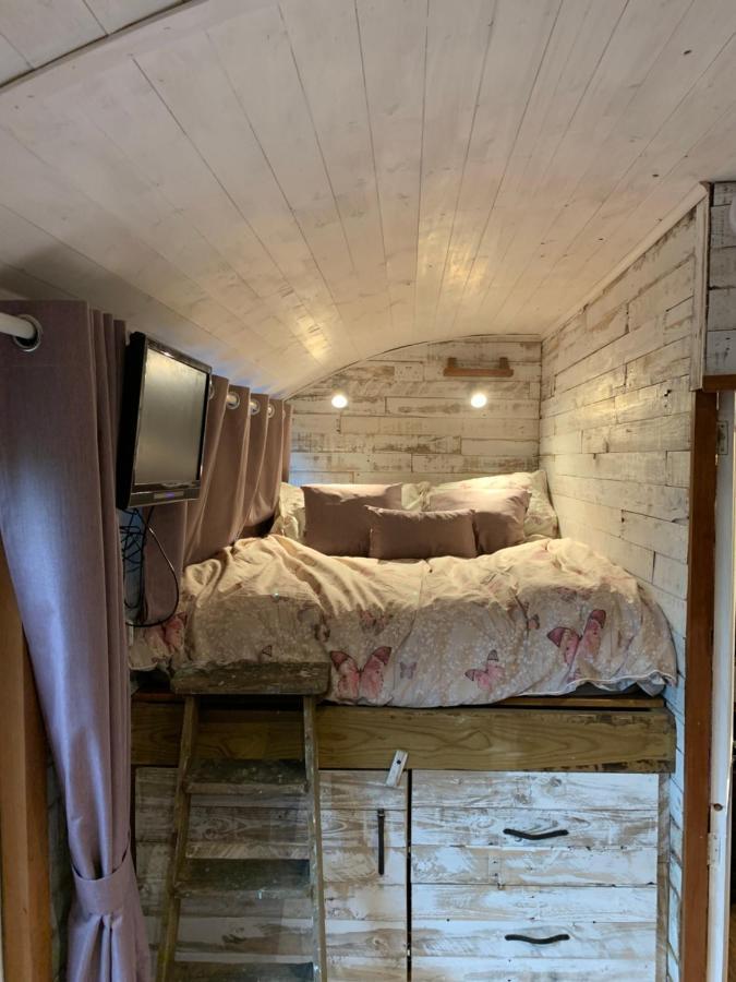 Cherry Tub In The Orchard. Cozy Getaway Stillington Экстерьер фото