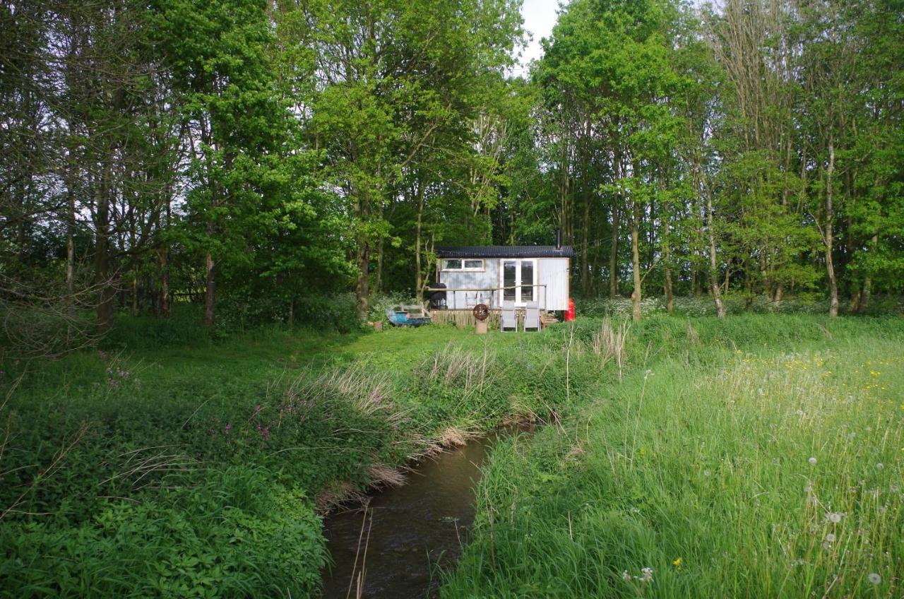 Cherry Tub In The Orchard. Cozy Getaway Stillington Экстерьер фото